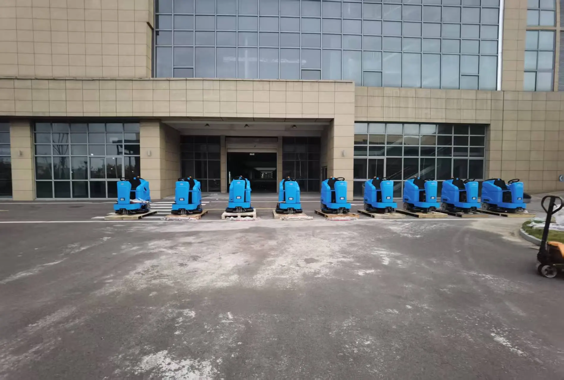 Insight and Blue Ocean Strategy: How I Opened Up a New Frontier in Floor Scrubber Sales at Agricultural Markets