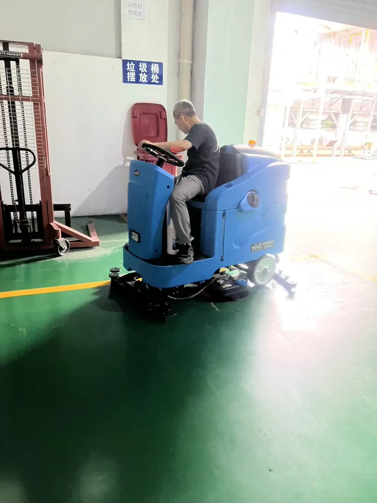 Innovation in Cleaning Technology: Custom Magnetic Sweeper Revolutionizes Metal Debris Cleaning